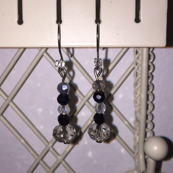 Jewelry - Handmade Black and White Glass Earings